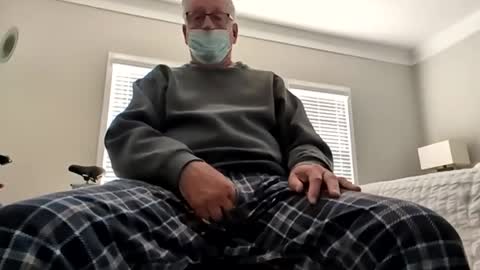 Snapshot of oldsubman chatting on December 2025 02:04:02 PM oldsubman online show from December 2025 02:04:02 PM