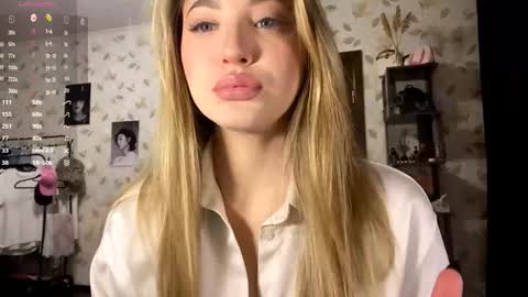 Kem online show from November 2025 03:16:02 PM