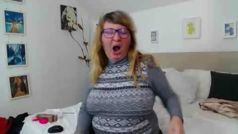 Snapshot of olgapavlova chatting on March 2026 01:28:01 PM Olga Pavlova online show from March 2026 01:28:01 PM