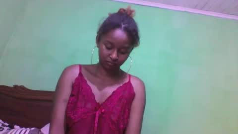 Snapshot of olinah610 chatting on October 2025 09:22:01 PM olinah610 online show from October 2025 09:22:01 PM