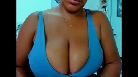 olivahot30 online show from February 2025 09:15:01 PM
