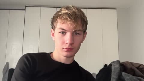 Oliver Beck online show from December 2024 07:37:02 PM