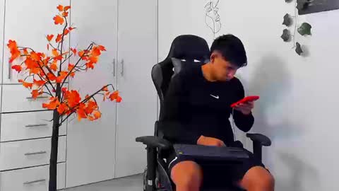 Snapshot of oliver_bray chatting on January 2026 03:14:02 PM Oliver bray online show from January 2026 03:14:02 PM