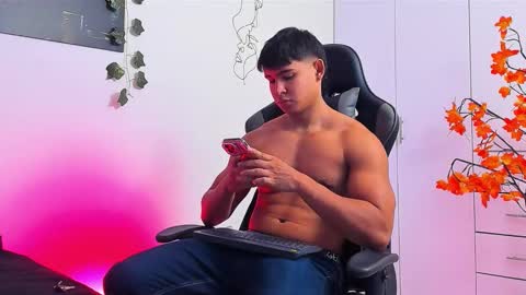 Snapshot of oliver_bray chatting on February 2026 11:08:02 PM Oliver bray online show from February 2026 11:08:02 PM