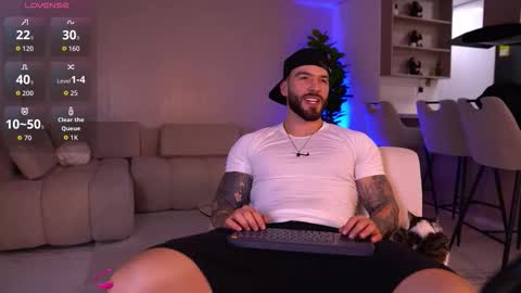 Snapshot of oliver_colt__ chatting on October 2025 01:28:02 AM oliver_colt__ online show from October 2025 01:28:02 AM