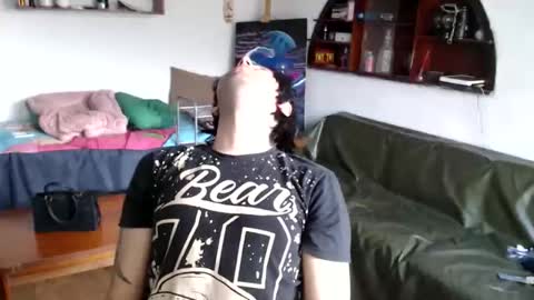 oliver_laid_2023 online show from November 2025 08:46:02 PM