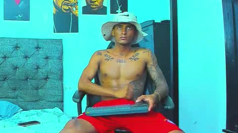 oliver_smith_2 online show from November 2025 05:46:01 PM