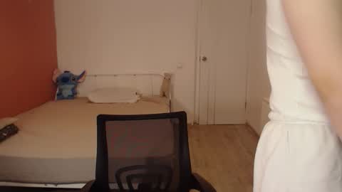 Oliver online show from November 2025 02:22:01 AM