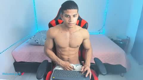 Snapshot of oliver_thompsson chatting on May 2026 11:55:02 PM oliver thompsson online show from May 2026 11:55:02 PM