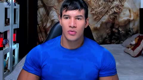 oliver_tommy online show from November 2025 01:22:01 PM