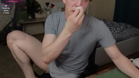 Snapshot of oliver_travis chatting on August 2026 03:41:01 AM Oliver Evans online show from August 2026 03:41:01 AM