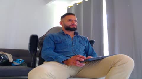 oliver online show from October 2025 04:47:01 PM