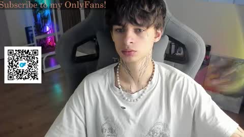 Snapshot of oliverrgroove chatting on September 2025 02:29:02 PM oliverrgroove online show from September 2025 02:29:02 PM