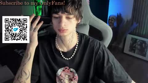 oliverrgroove online show from November 2025 05:18:02 AM