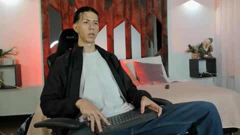 Snapshot of oliverthompson_01 chatting on September 2025 03:06:01 AM oliverthompson_01 online show from September 2025 03:06:01 AM