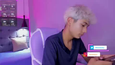 Oliver online show from September 2025 03:01:01 PM