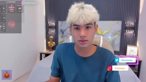 Oliver online show from October 2025 02:37:01 PM