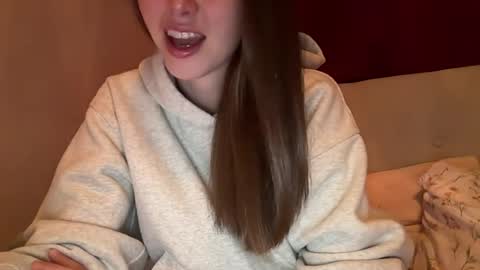 olivia2739 online show from May 2026 03:14:02 AM