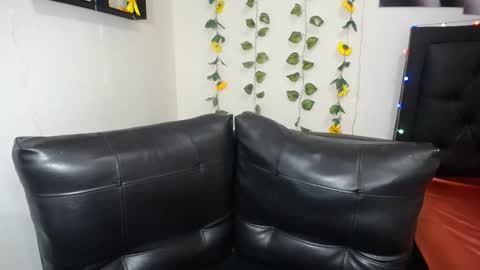 Snapshot of olivia_02 chatting on January 2025 02:15:02 AM OLIVIA online show from January 2025 02:15:02 AM