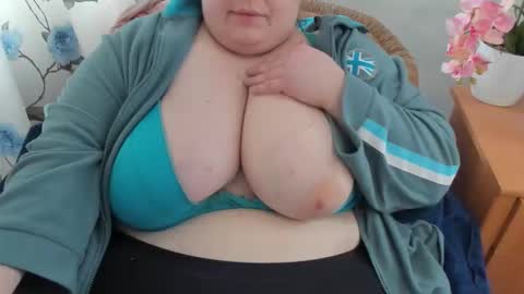 Olivia Gold online show from February 2026 11:24:01 AM