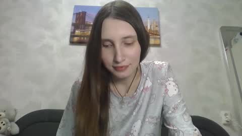 Olivia online show from September 2025 07:19:02 PM