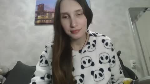 Olivia online show from October 2025 10:04:02 PM