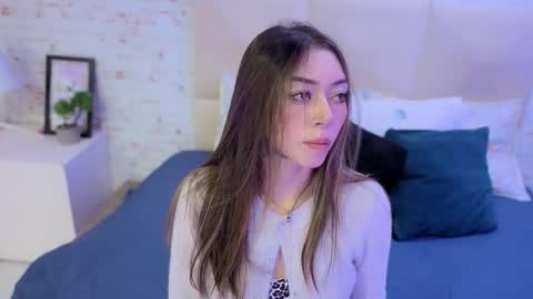 Snapshot of olivia_johansson chatting on October 2025 05:42:02 AM olivia online show from October 2025 05:42:02 AM