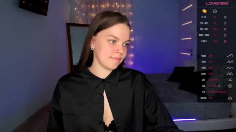 Olivia online show from February 2025 09:37:01 AM