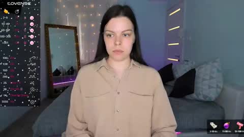 Olivia online show from March 2025 08:38:02 AM