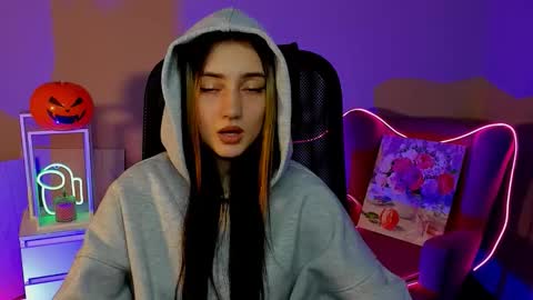 olivia_norton_ online show from October 2025 04:22:01 PM