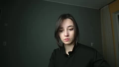 Olivia online show from February 2025 06:00:02 PM