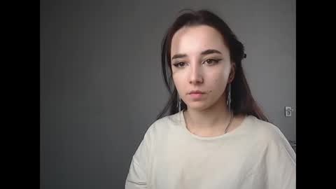 Olivia online show from March 2025 01:06:02 PM