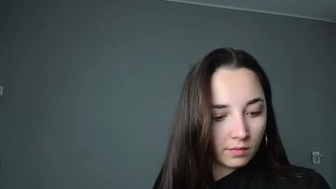 Snapshot of olivia_oliv chatting on May 2026 10:23:01 AM Olivia online show from May 2026 10:23:01 AM