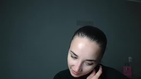 Snapshot of olivia_oliv chatting on June 2026 03:28:01 PM Olivia online show from June 2026 03:28:01 PM