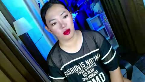 Miss OLIVIA online show from November 2025 11:21:01 AM