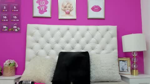 Snapshot of oliviaburningmilf chatting on February 2026 11:33:01 AM Olivia Burning online show from February 2026 11:33:01 AM