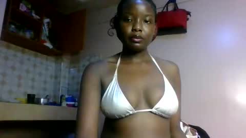 oliviah_1 online show from October 2025 07:53:02 AM