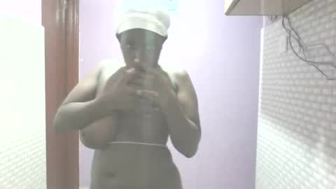 oliviah online show from November 2025 03:33:01 PM