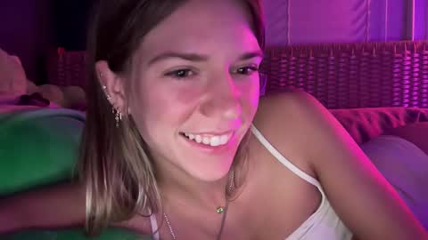 Olivia online show from January 2025 07:32:02 AM