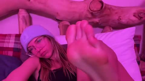 Olivia online show from February 2025 03:20:01 AM