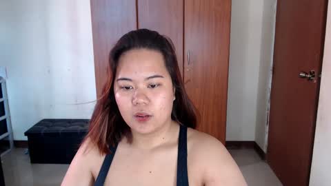 Snapshot of oliviahollywood chatting on January 2025 06:21:01 AM olivia hollywood online show from January 2025 06:21:01 AM