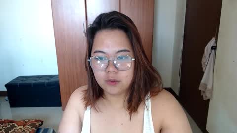 Snapshot of oliviahollywood chatting on January 2025 02:45:02 AM olivia hollywood online show from January 2025 02:45:02 AM