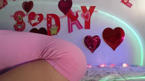 oliviajohnson20 online show from February 2025 12:52:02 AM