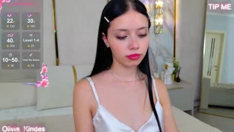 Olivia online show from September 2025 05:02:02 PM