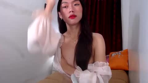 Snapshot of oliviaknightx chatting on January 2025 01:50:01 AM oliviaknightx online show from January 2025 01:50:01 AM