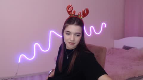 Snapshot of olivialimm chatting on December 2024 12:29:01 AM Olivia online show from December 2024 12:29:01 AM