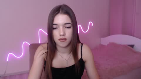 Snapshot of olivialimm chatting on December 2024 04:05:02 PM Olivia online show from December 2024 04:05:02 PM