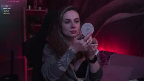 Liv online show from November 2025 06:23:02 AM