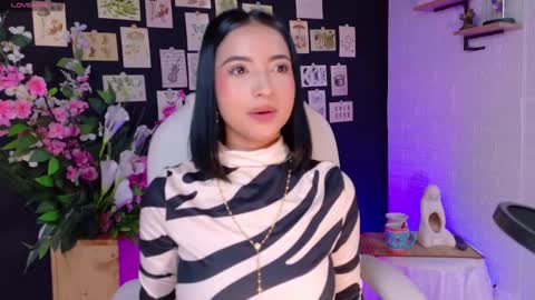 Snapshot of oliviamcneill chatting on January 2025 12:28:02 PM Olivia Mcneill online show from January 2025 12:28:02 PM