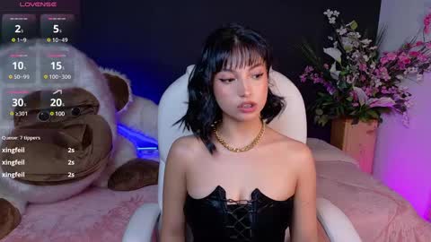 Snapshot of oliviamcneill chatting on January 2025 08:01:02 PM Olivia Mcneill online show from January 2025 08:01:02 PM